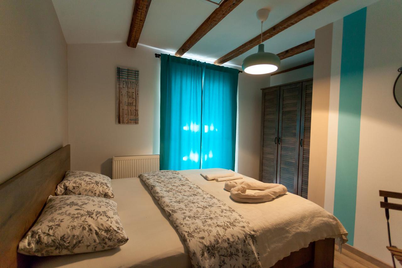 Villa Hrustika - Heated Pool, Jacuzzi & Sauna Gabonjin Exteriör bild